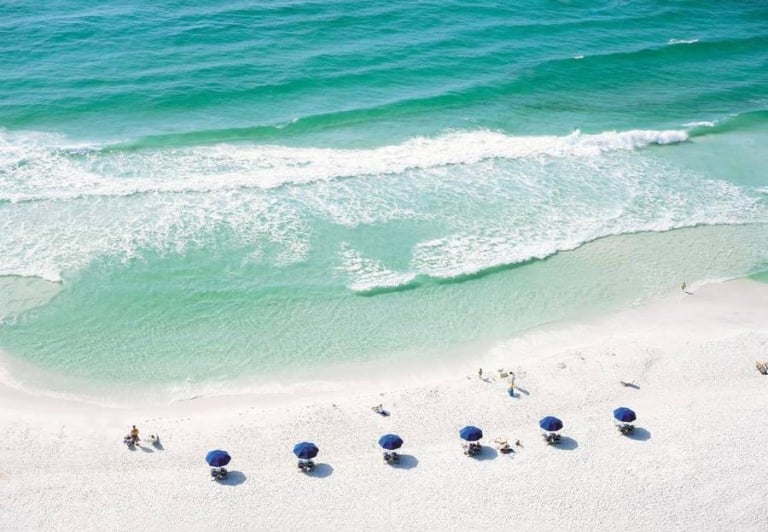 Coco Hut in Destin's Miramar Beach