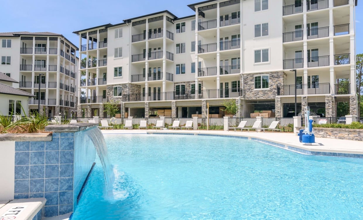 pool outside of Osprey Pointe